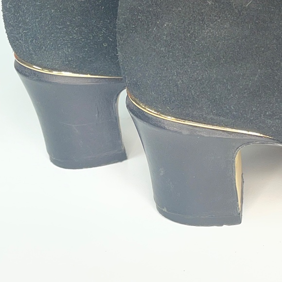 Women’s Suede Joan & David Black Booties with Gold Buckle Size 5.5 - Picture 9 of 9
